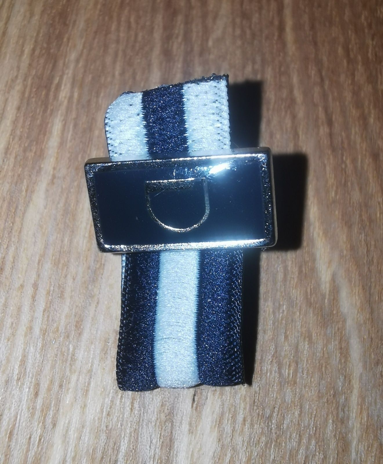 Digel wpinka do garnituru