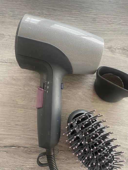 Secador de cabelo Braun Création 1800 + escova