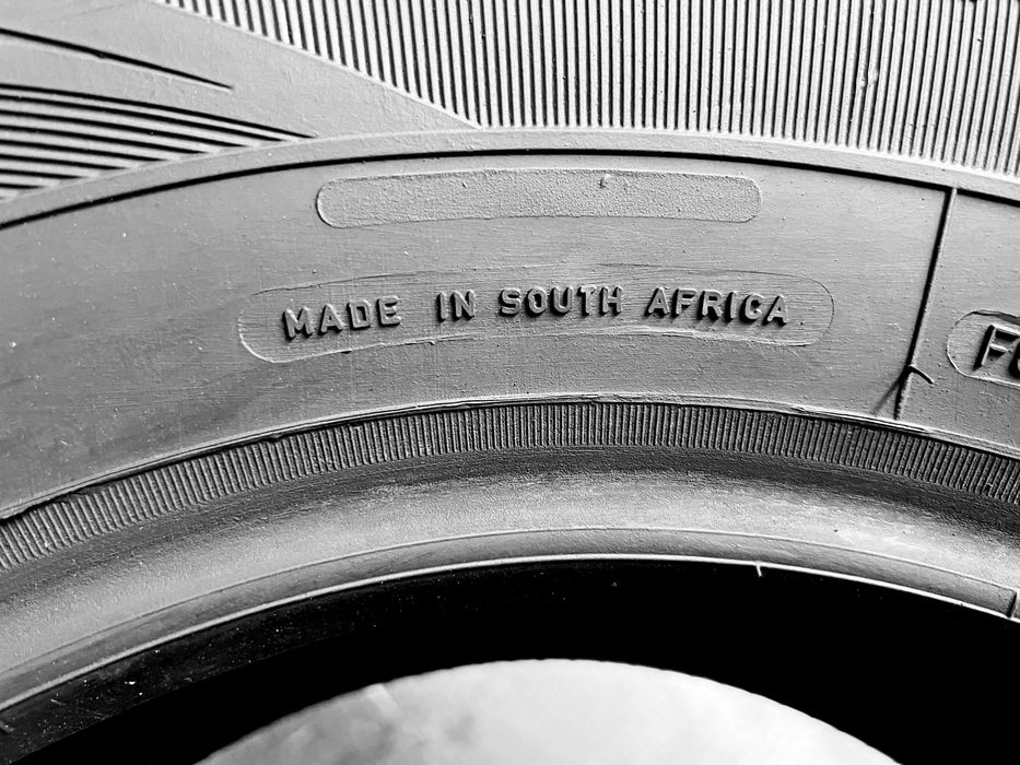 Шини Б/в 255.70.15с одна шт Goodyear