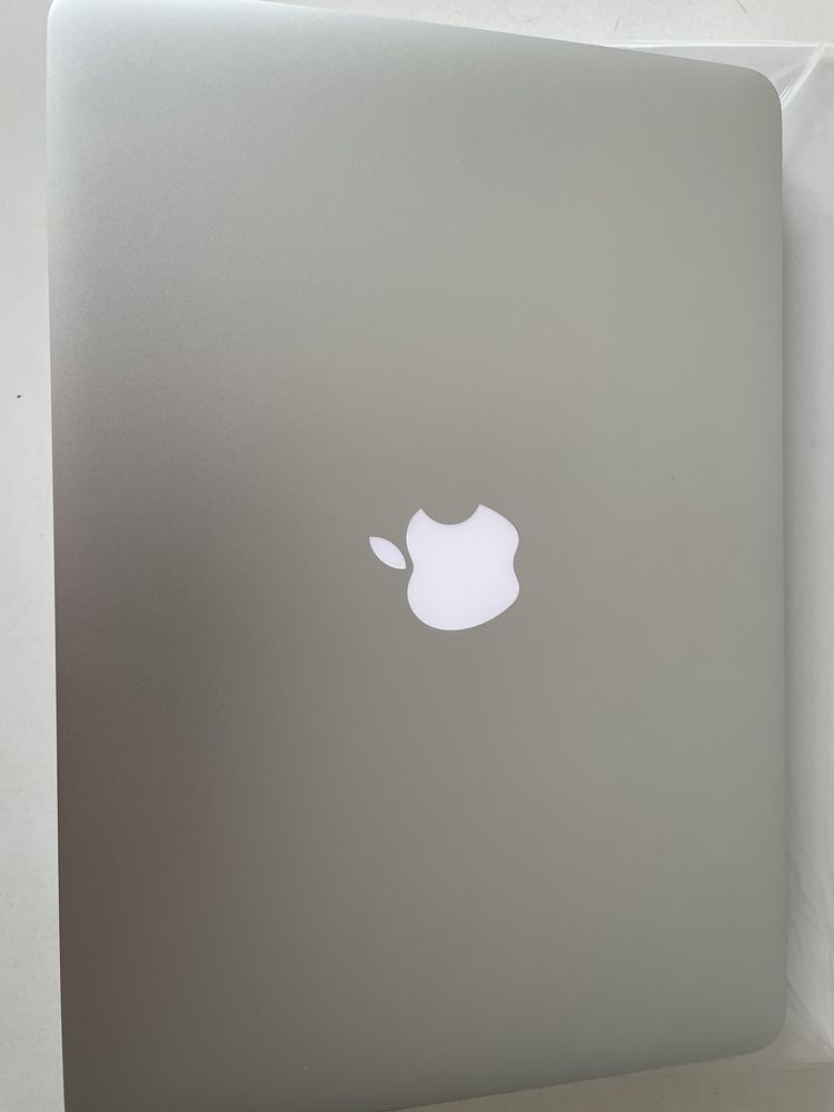 Apple MacBook Air MMGF2