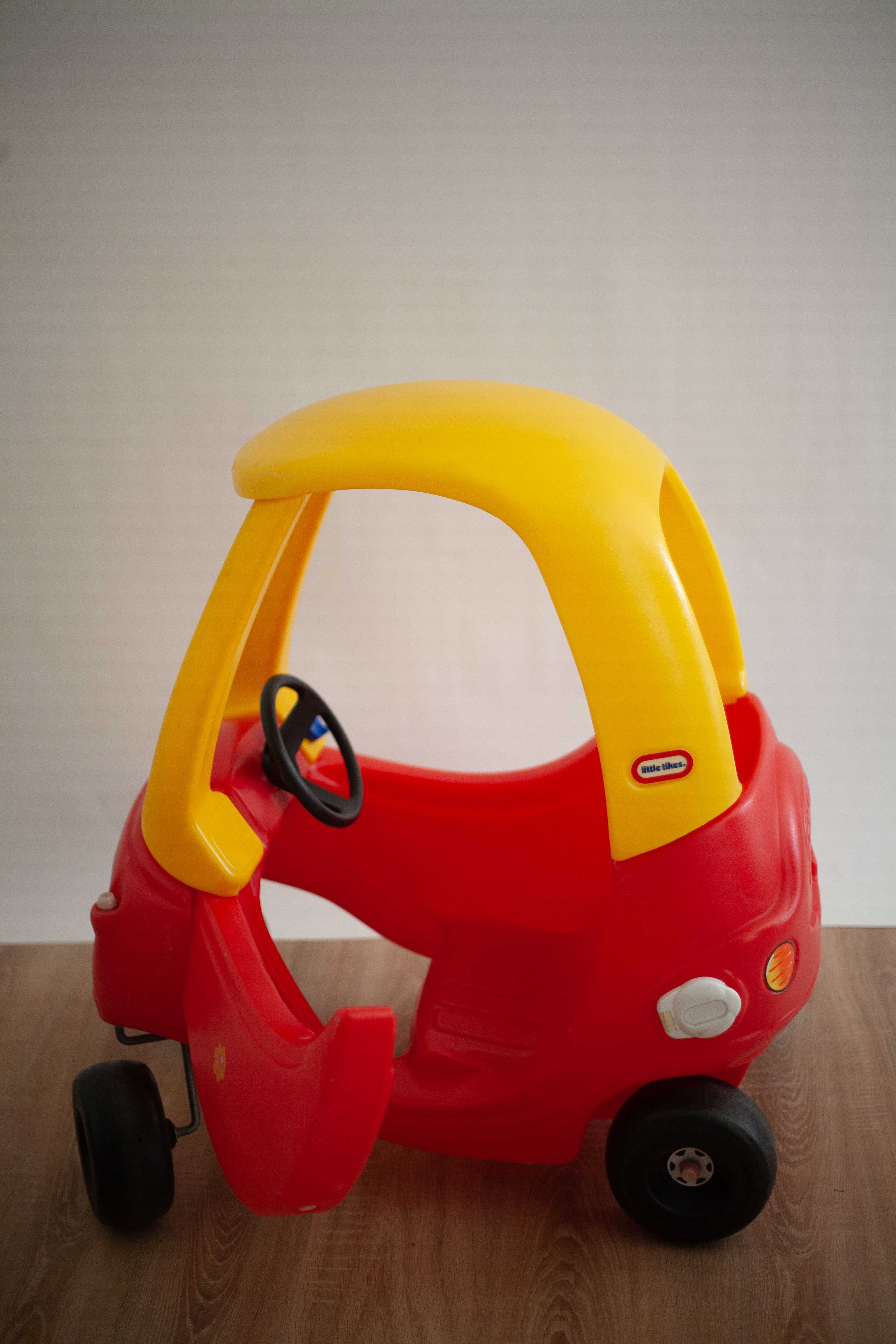 Cozy coupe- Carrinho para crianças