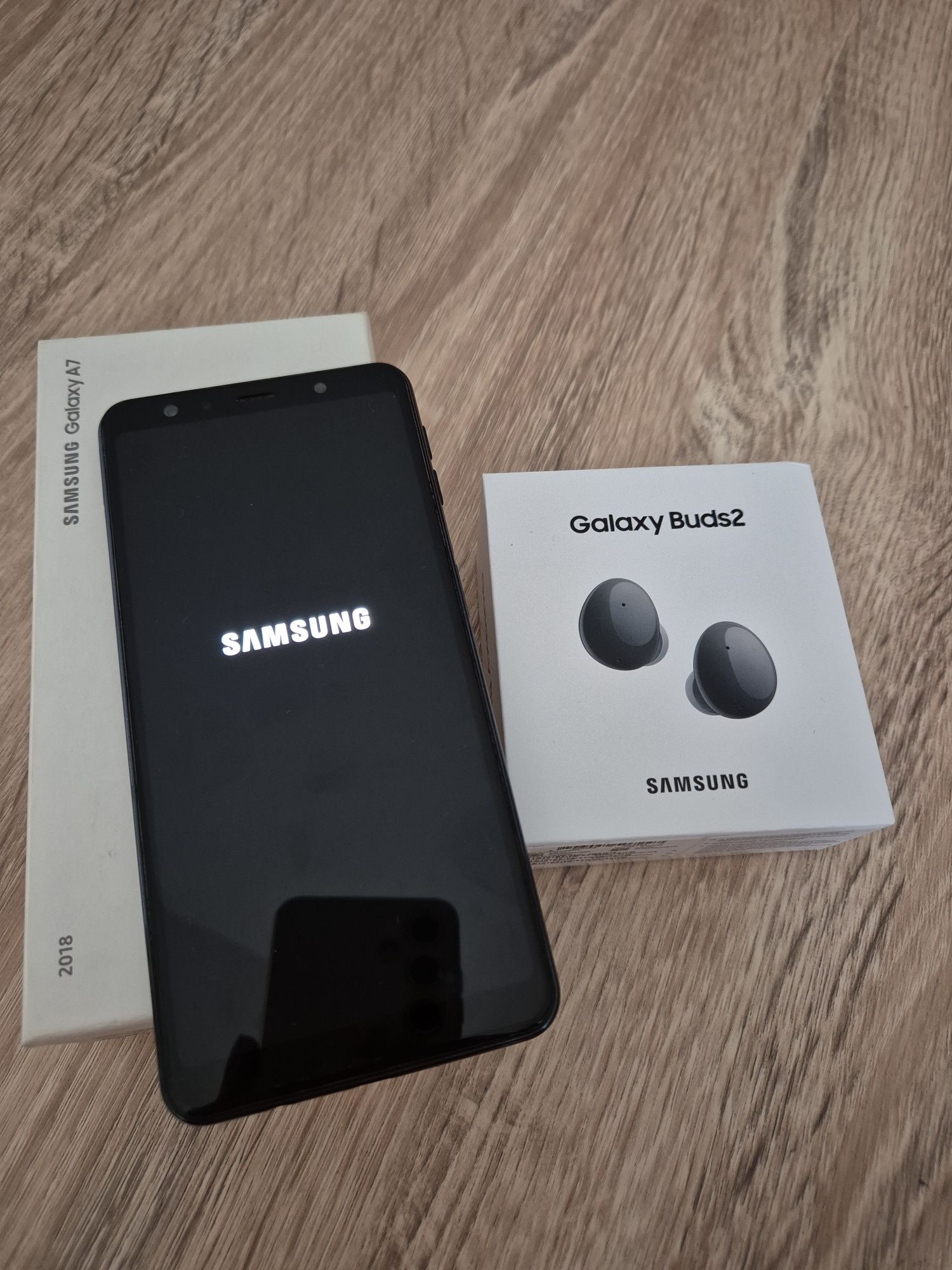 Samsung galaxy a7+ słuchawki