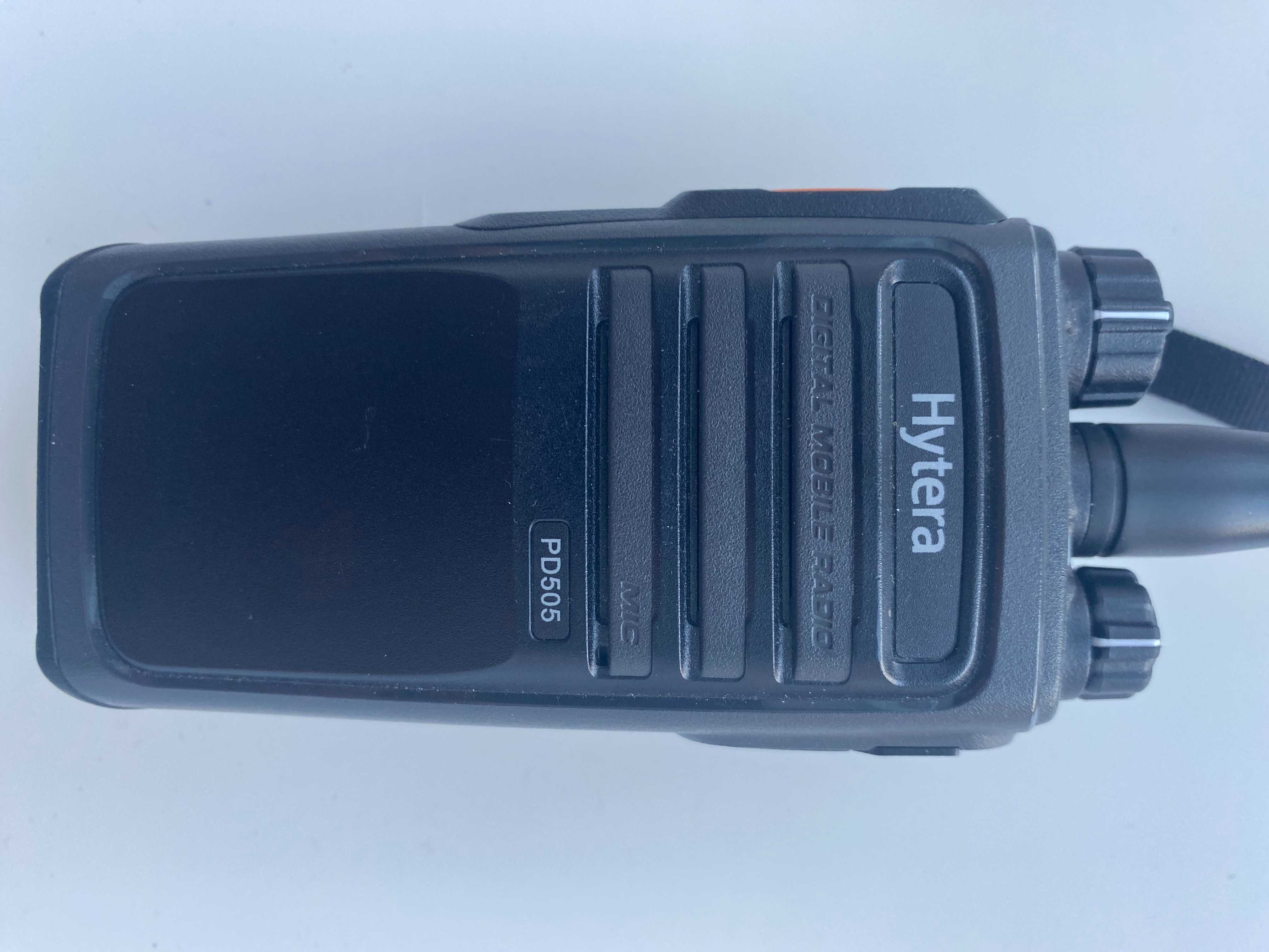 Цифрова рація Hytera PD505 U (1)