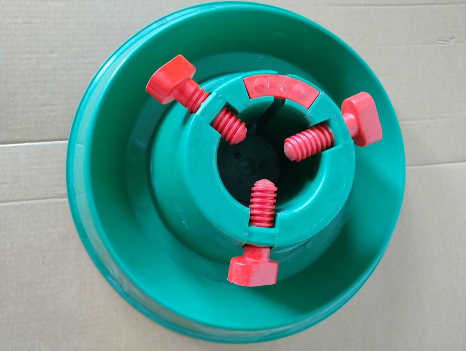 Stojak podstawka pod choinkę z pojemnikiem na wodę, wieszak na ubrania