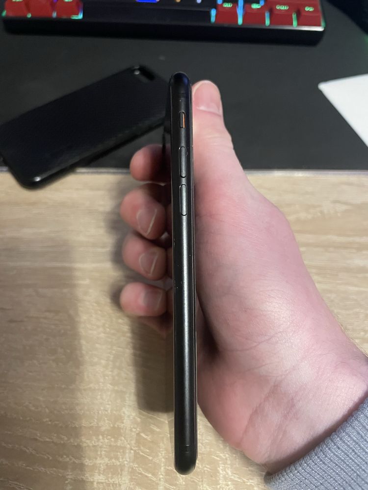 iPhone SE 2020 64GB Czarny