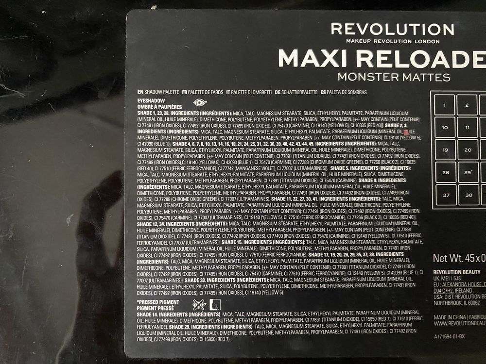 Paleta Cieni Makeup Revolution Maxi Reloaded Palette Monster Mattes
