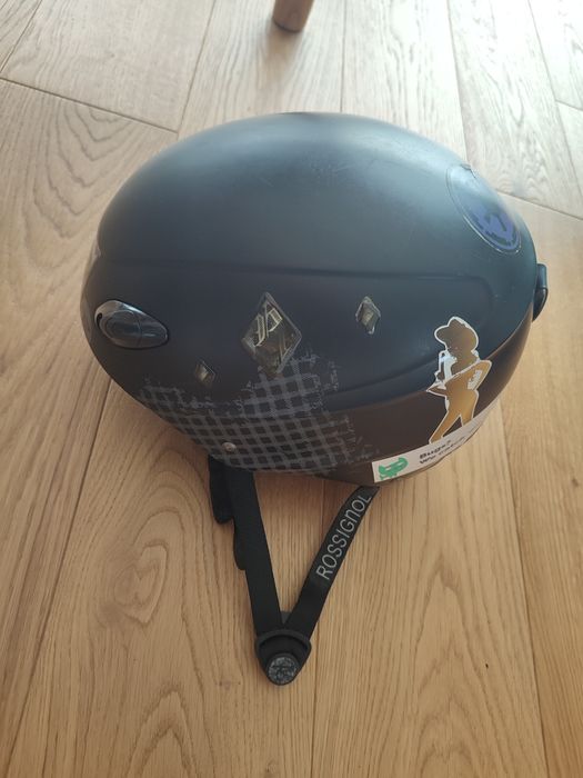 Oddam kask narciarski Rossignol
