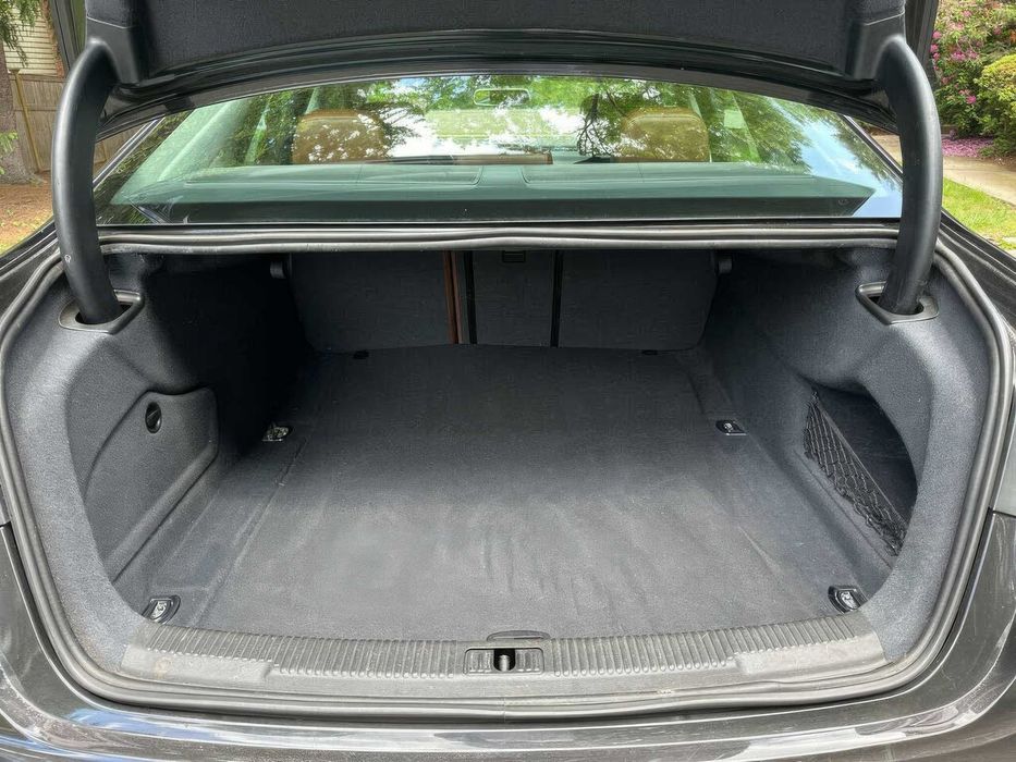 Audi A6 quattro Premium Plus      2012