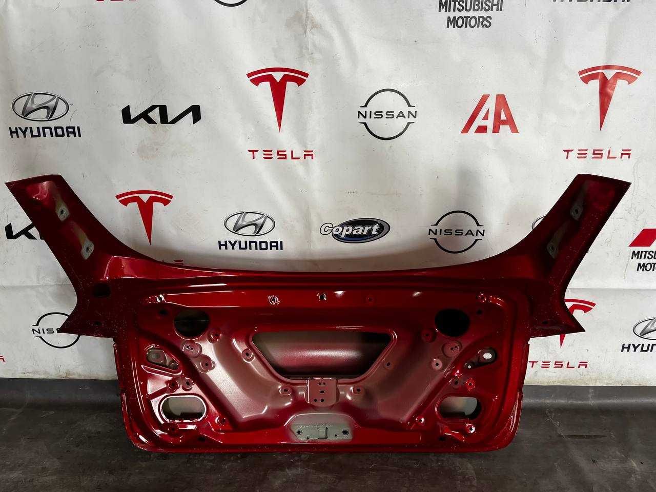 Кришка багажника Ляда Tesla Model 3 2018-2020 1081460-EO-D до рест
