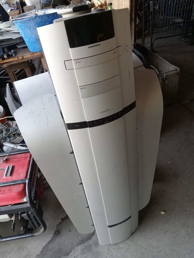 Sprzedam wieże" GRUNDIG"