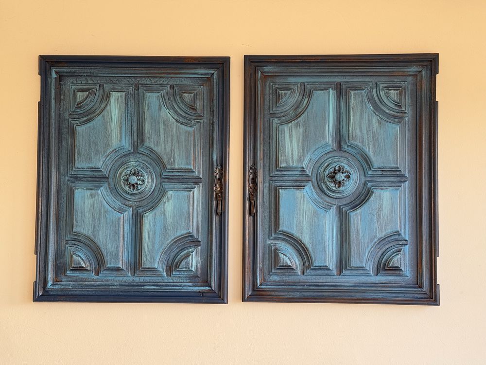 Pequena porta de madeira antiga 60x47cm