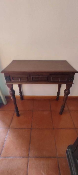 Mesa de consola / aparador pequeno