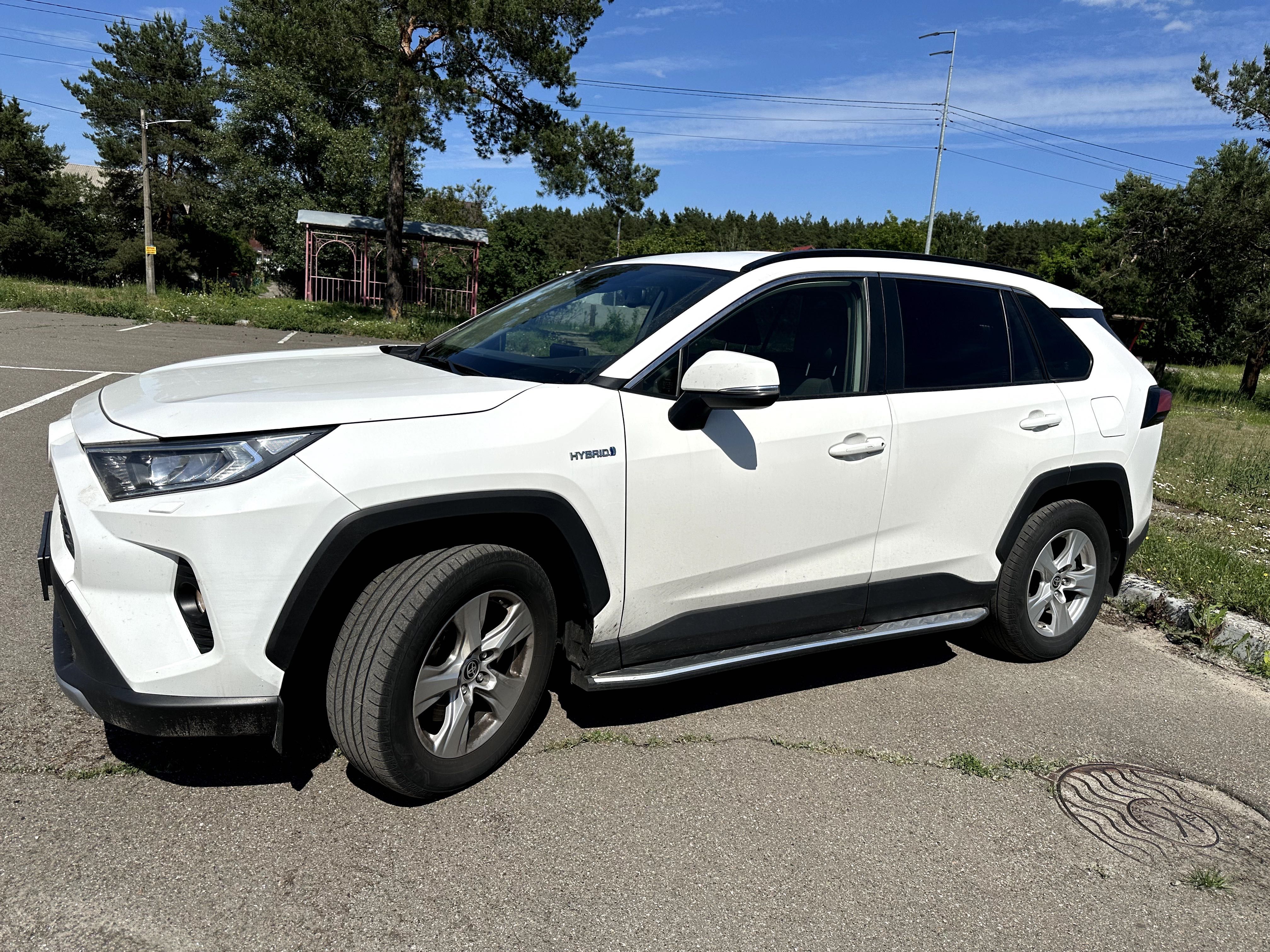 Rav 4 Гібрид 2021 рік