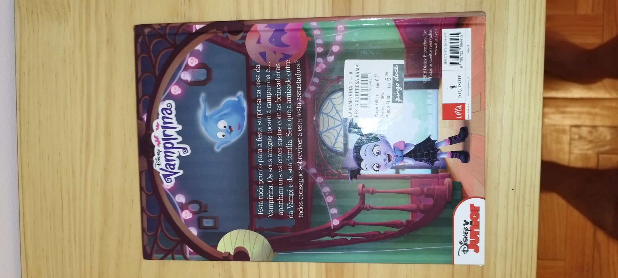 Livro Vampirina - A festa surpresa da Vampi