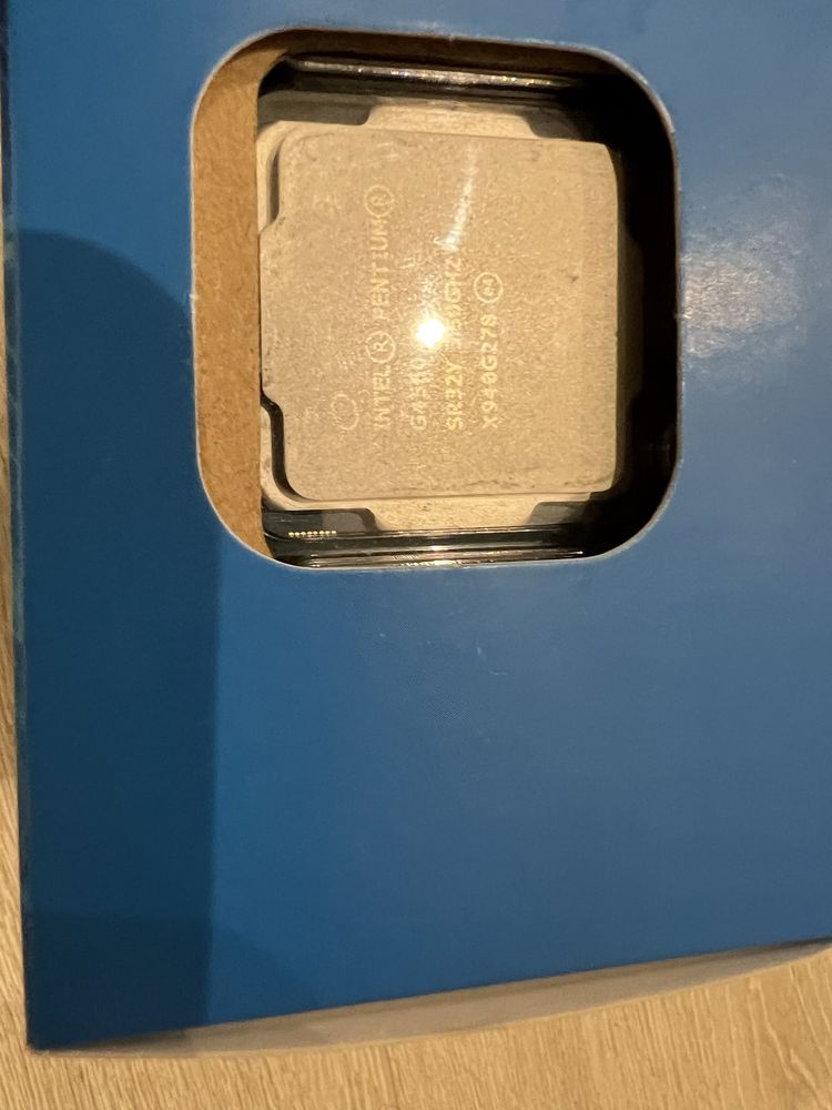 Процесор Intel Pentium G4560 (3.5GHz, s1151) б/в