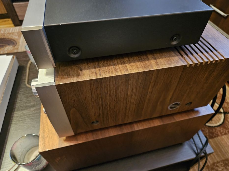 Tuner  Luxman T404 L