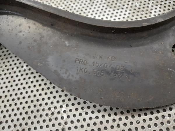 Braço de suspensão trás direito VOLKSWAGEN Golf V (1K1)