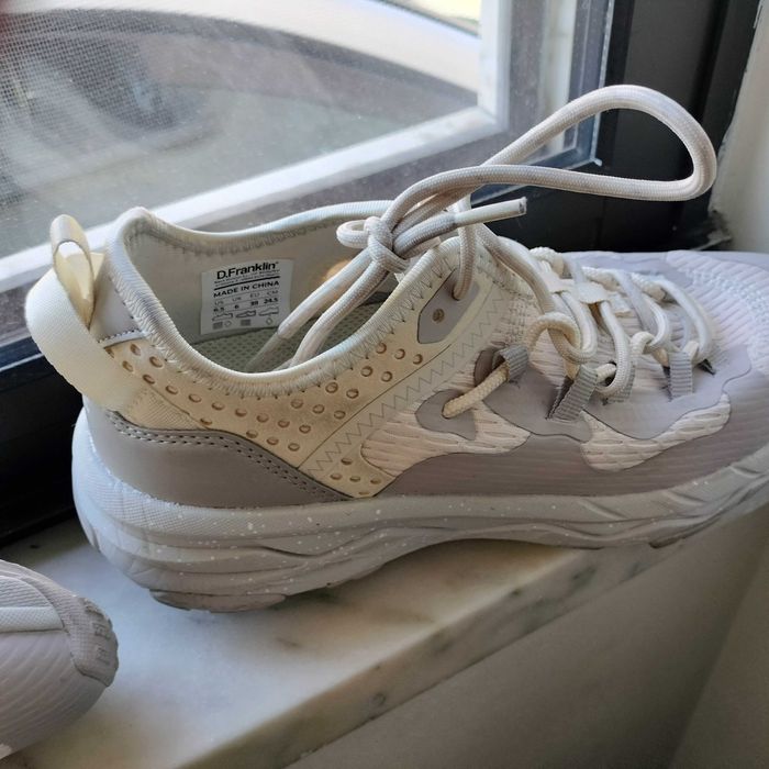 Sapatilhas marca Cavalinho e Dr Franklin