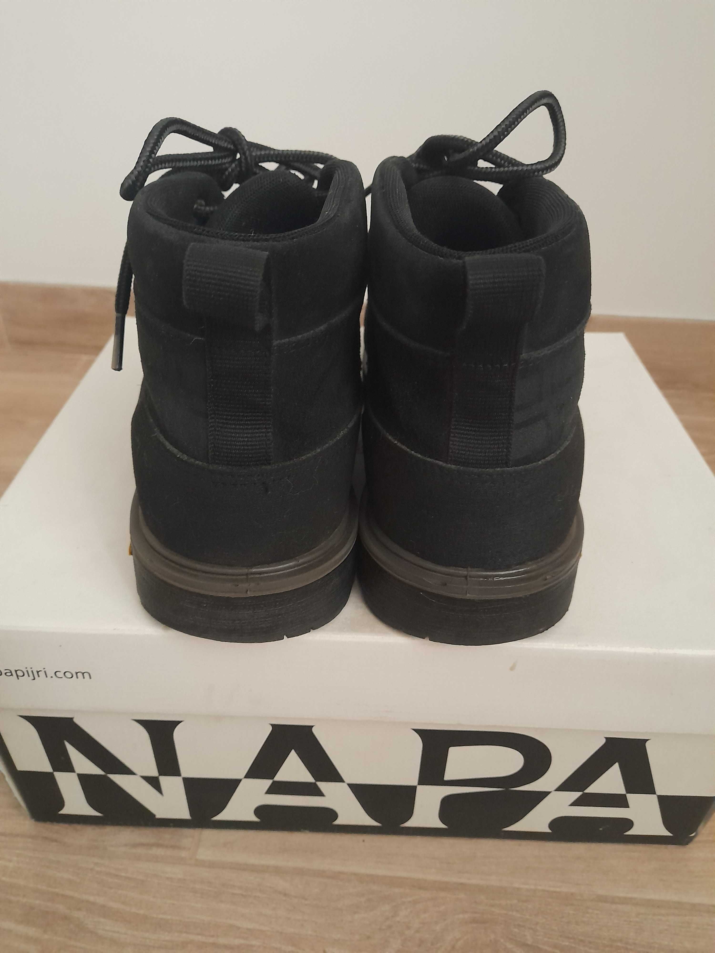 Продам зимові черевики чоловічі Napapijri, 42р. Оригінал