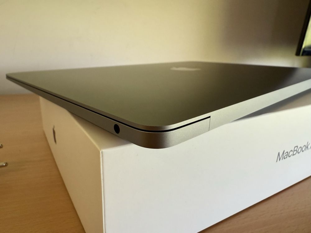 Macbook Air 2020 13”