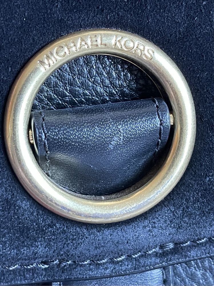 Великолепная сумка Michael Kors из кожи