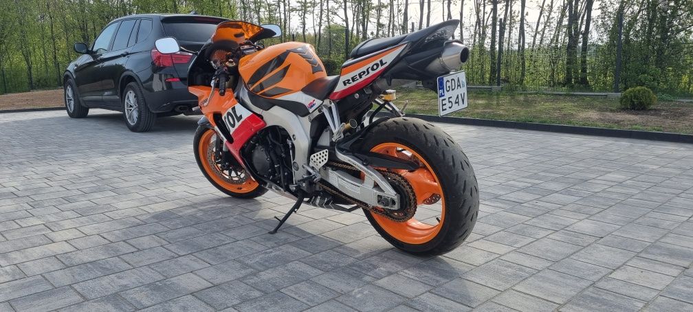 Cbr1000rr repsol w idealnym stanie