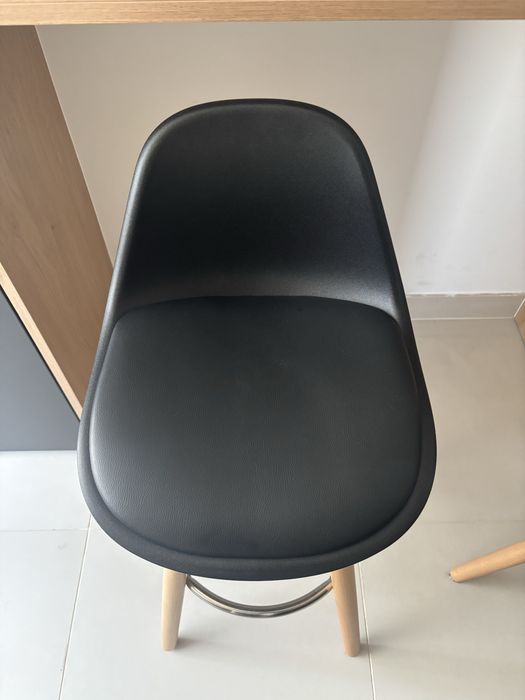 Conjunto bancos altos cozinha/balcão