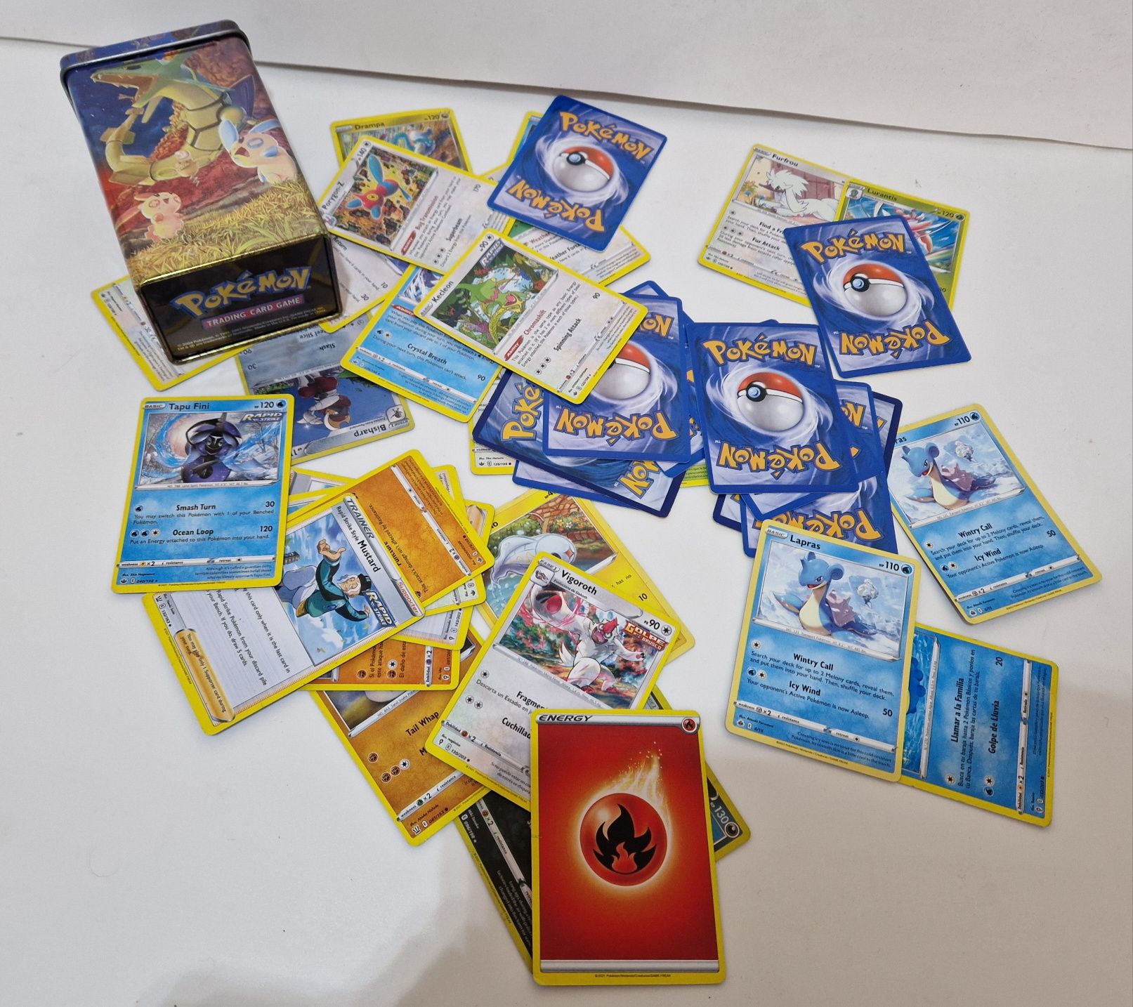 Pokémon - Cartas 2021 & 2022  - 37 Cartas Originais + Caixa Ferro