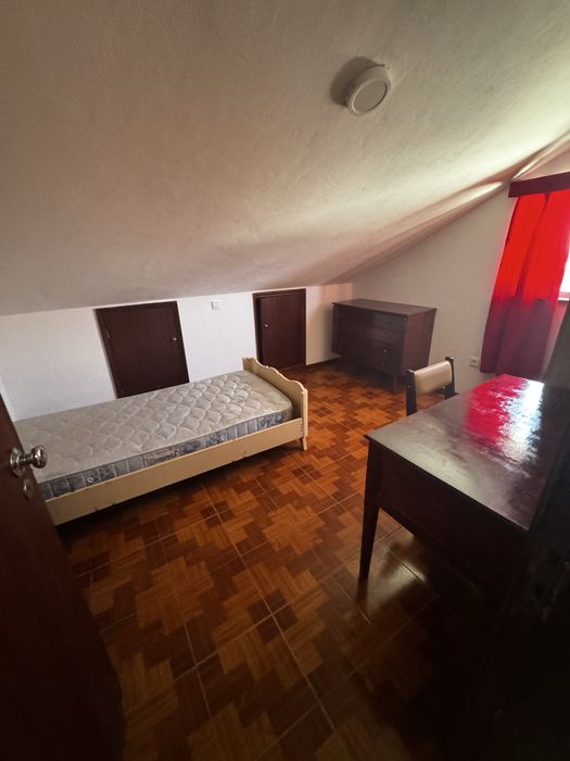 Quartos a meninas estudantes