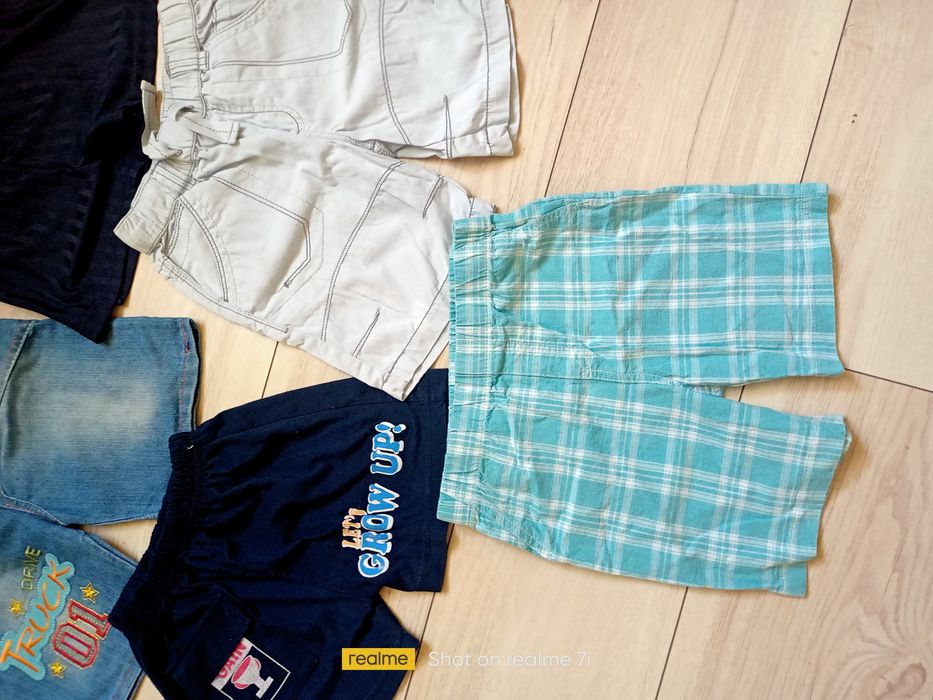 Spodenki 4 szt r. 98