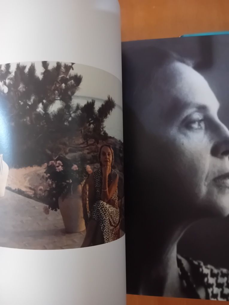 Sophia de mello Bteyner " Uma Vida de Poeta "