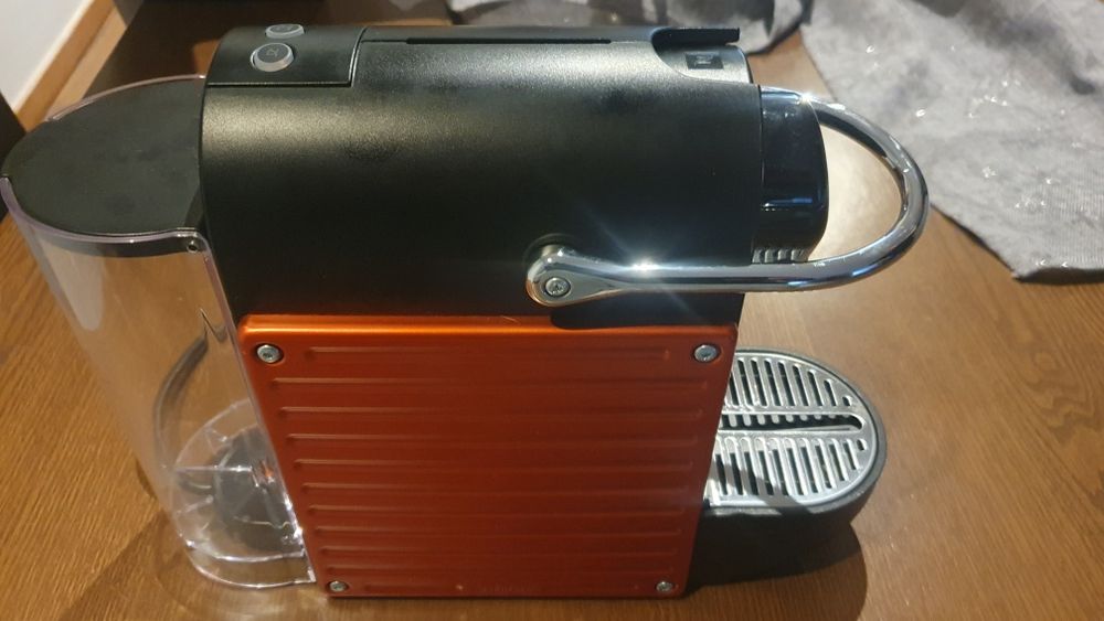 Maquina nespresso Pixie