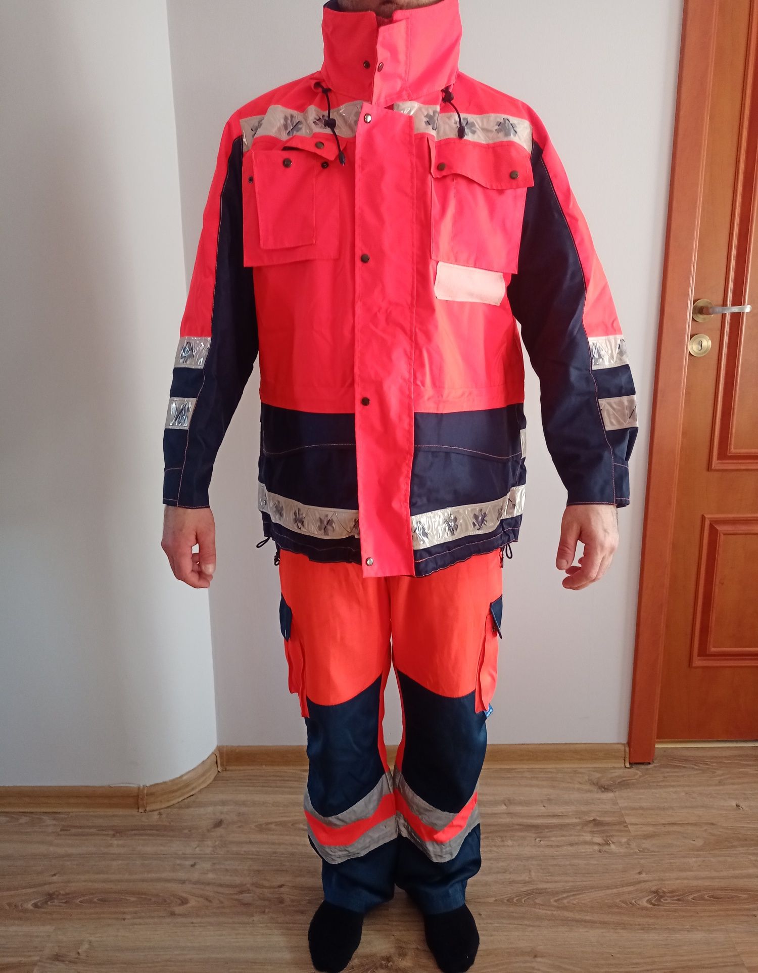 Kurtka ratownictwa medycznego przeciwdeszczowa rozmiar L firmy Adbart