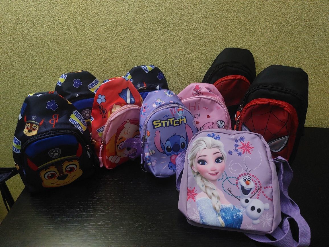 Mochilas tiracolo NOVOS