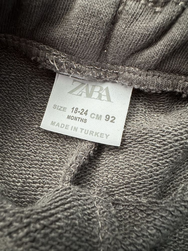 Спортивные штаны zara.6-9 месяцев.