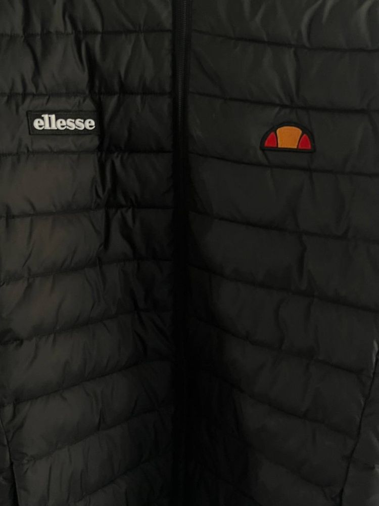 Курточка ellesse