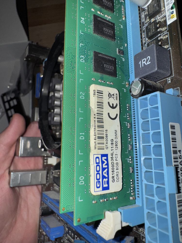 ASUS P8H61-I LX R2.0 + Intel CPU + 8GB DDR3 + RAM + box