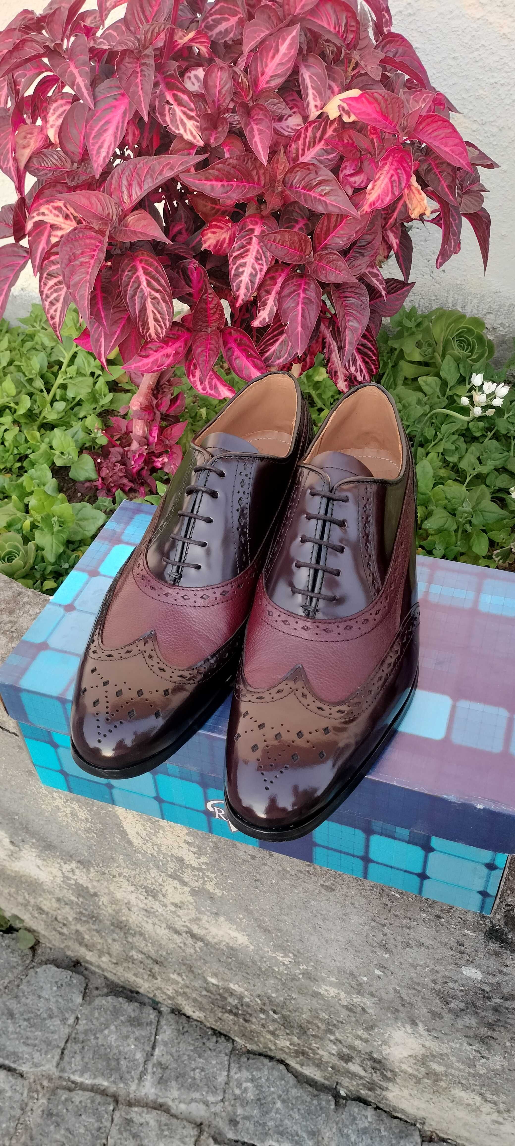 Sapatos em pele de qualidade
