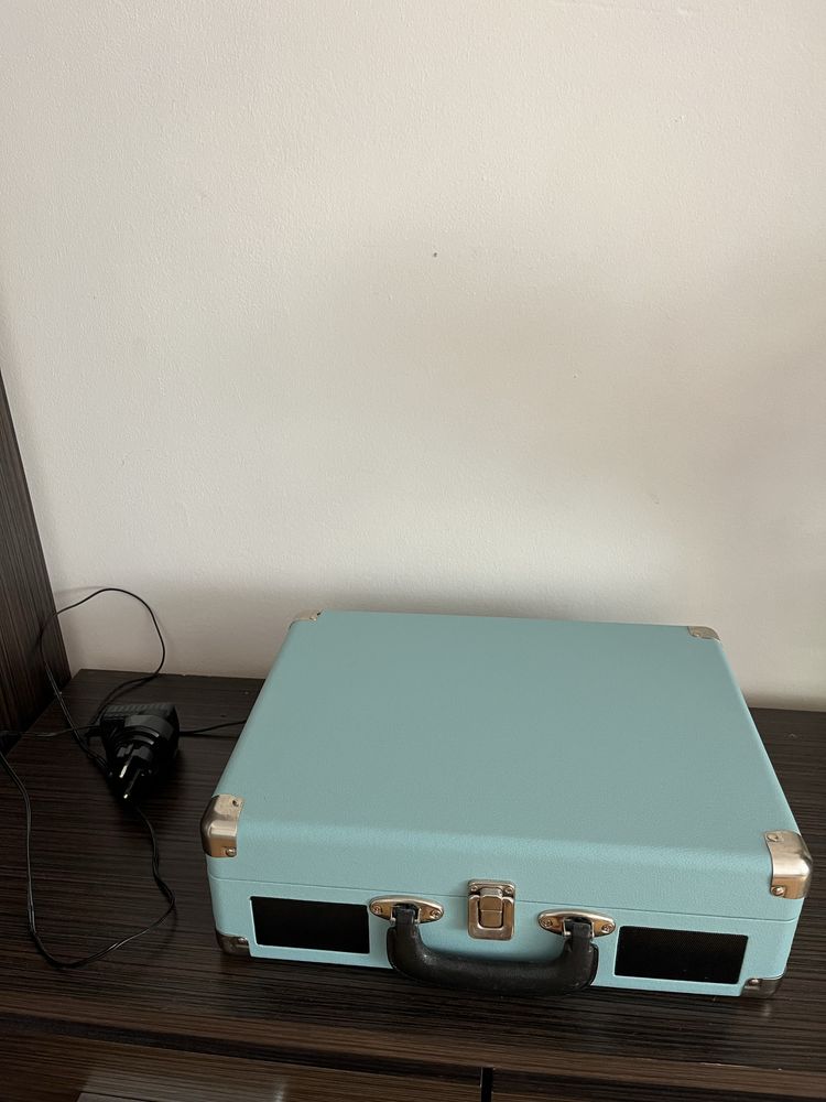 Gramofon Bush walizkowy