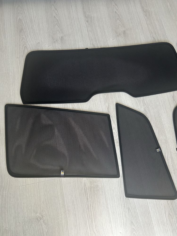 Cortinas traseiras - Volvo V60 II