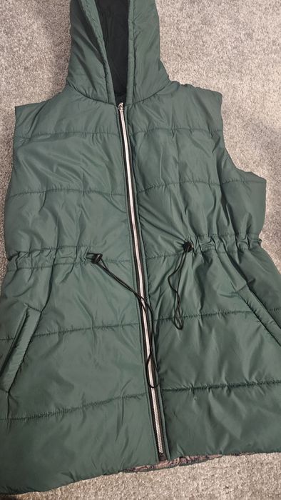 Теплая жилетка .