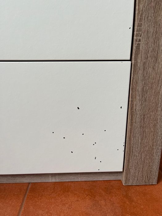 Cómoda , usada mas em bom estado. Boa arrumação.