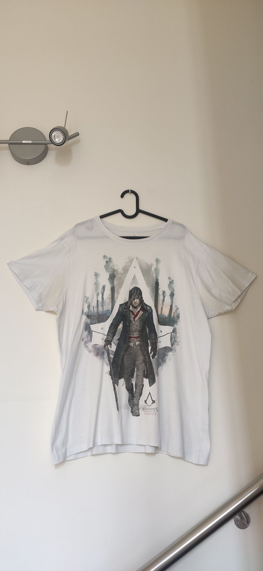 T-shirts The Walking Dead e Assassin's Creed