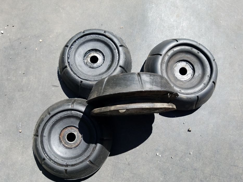 Opel astra g опорна подушка