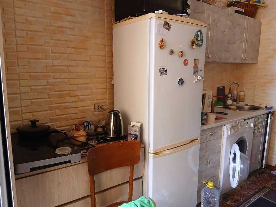 Продам кімнату в гуртожитку, Раково