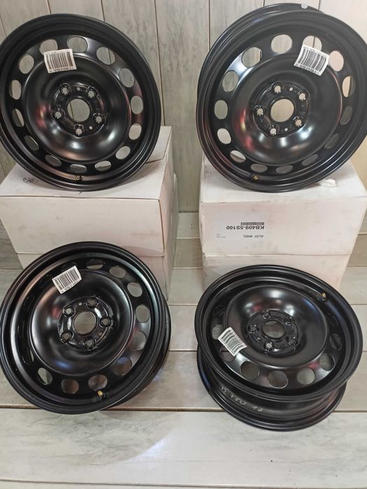 108# Felgi stalowe z kołpakami Audi 16" 5x112