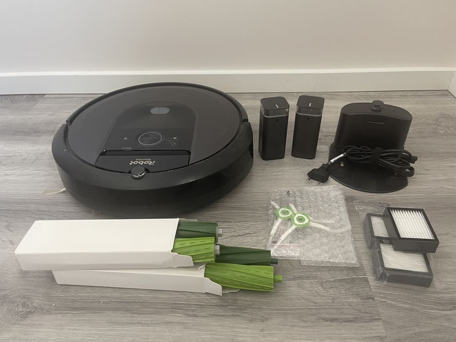 iRobot Roomba i7