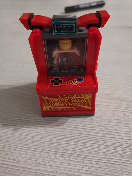 Lego ninjago kapsułka Kaia