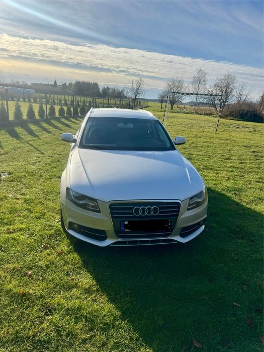 Sprzedam Audi a4 b8 2.0 TDi 143 CR
