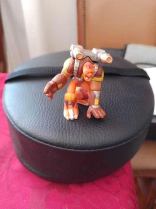 Bum Bum!Tum Tum!-Almofada de Alvo de combate10E-Boneco Panini5EDesde2E